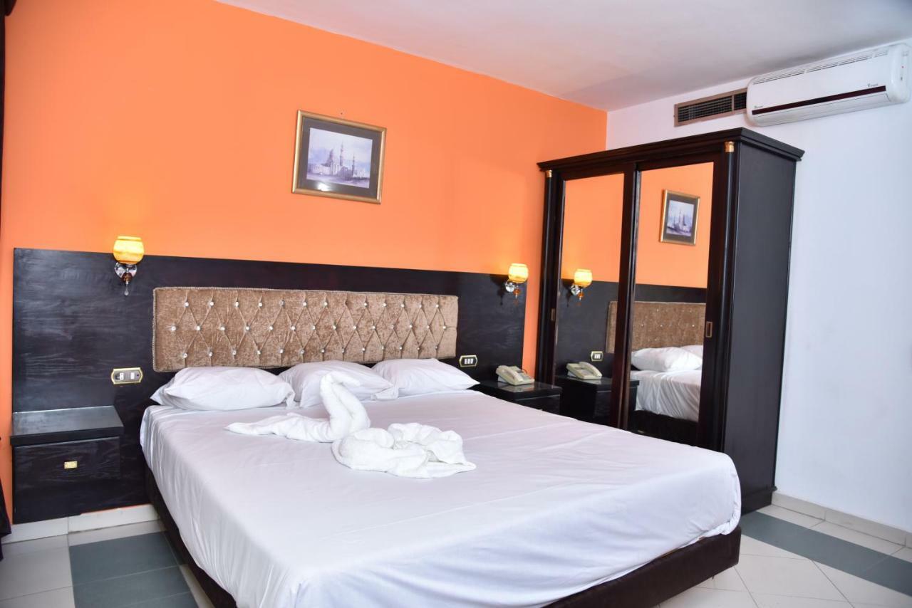 Royal Pyramids Hotel Каир Экстерьер фото