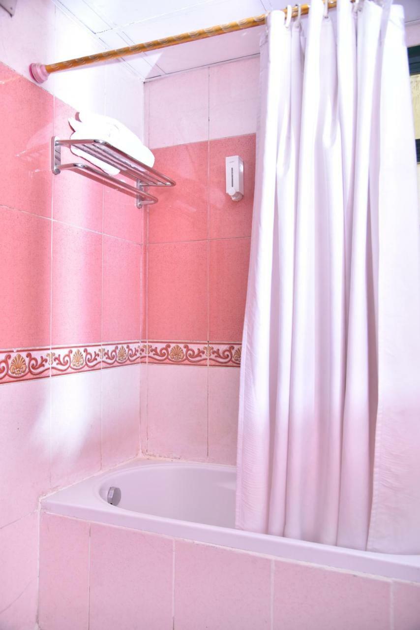 Royal Pyramids Hotel Каир Экстерьер фото